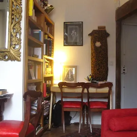 Charming Apt On The Banks Of The Seine Apartment Paris